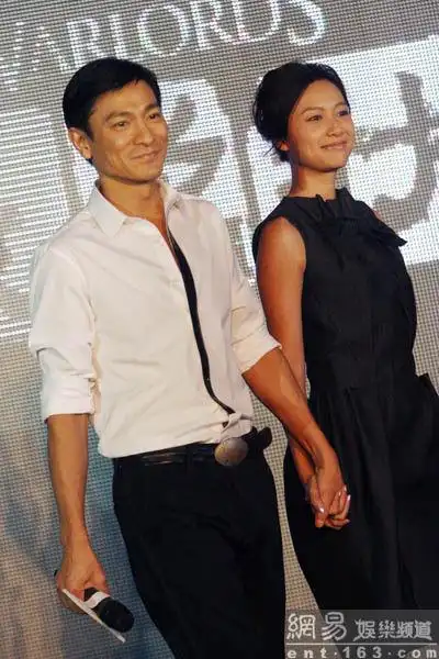 刘德华徐静蕾牵手扮夫妻 《投名状》炕上戏有趣