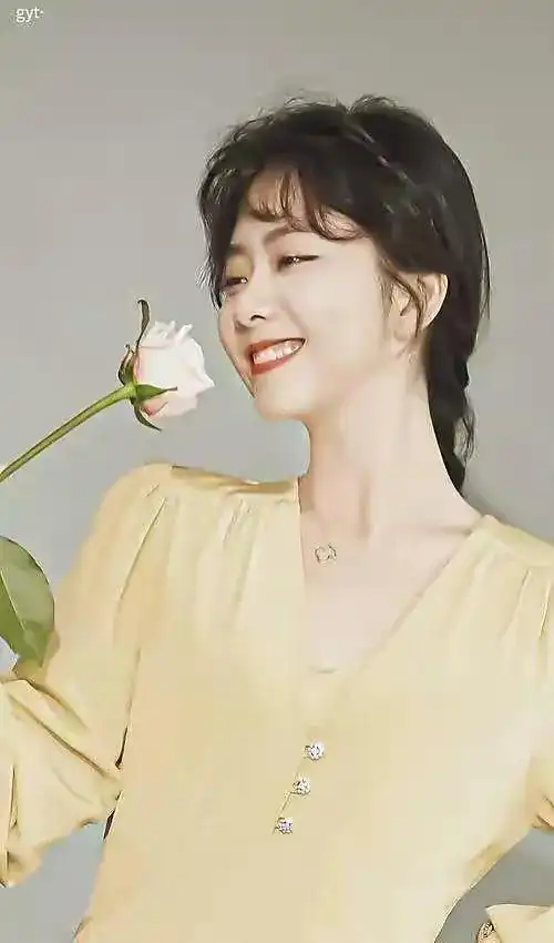 谭松韵个人资料简介(中国内地女演员谭松韵) - 百科全说