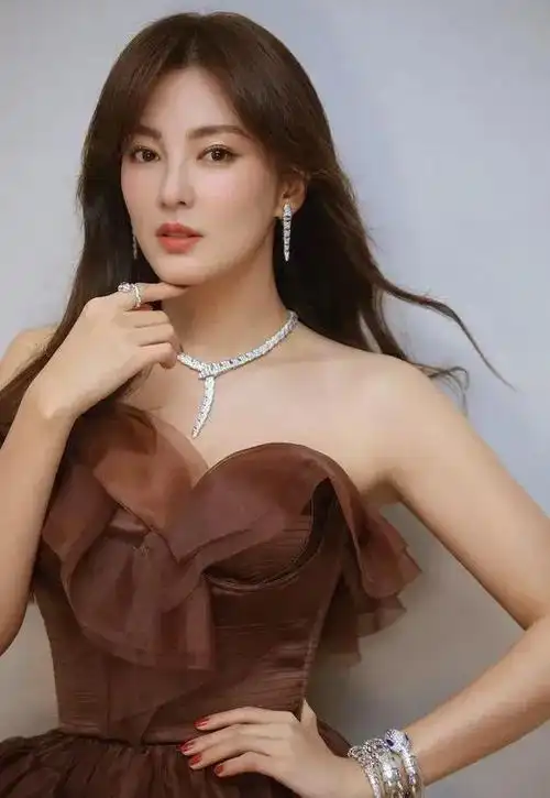 中国内地女演员张雨绮_网易订阅