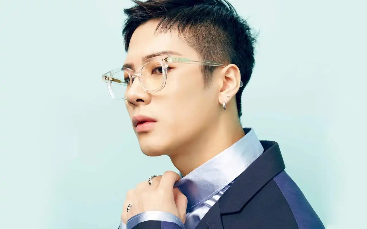 嘎嘎王嘉尔高清写真桌面壁纸