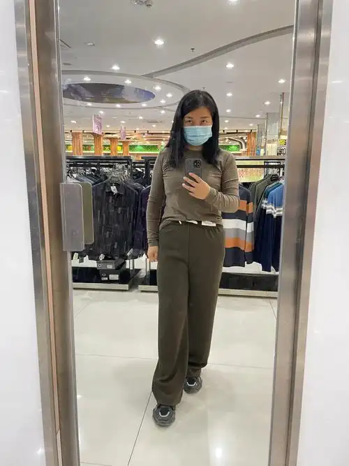 身高160这几天瘦了4斤最后两张是130斤