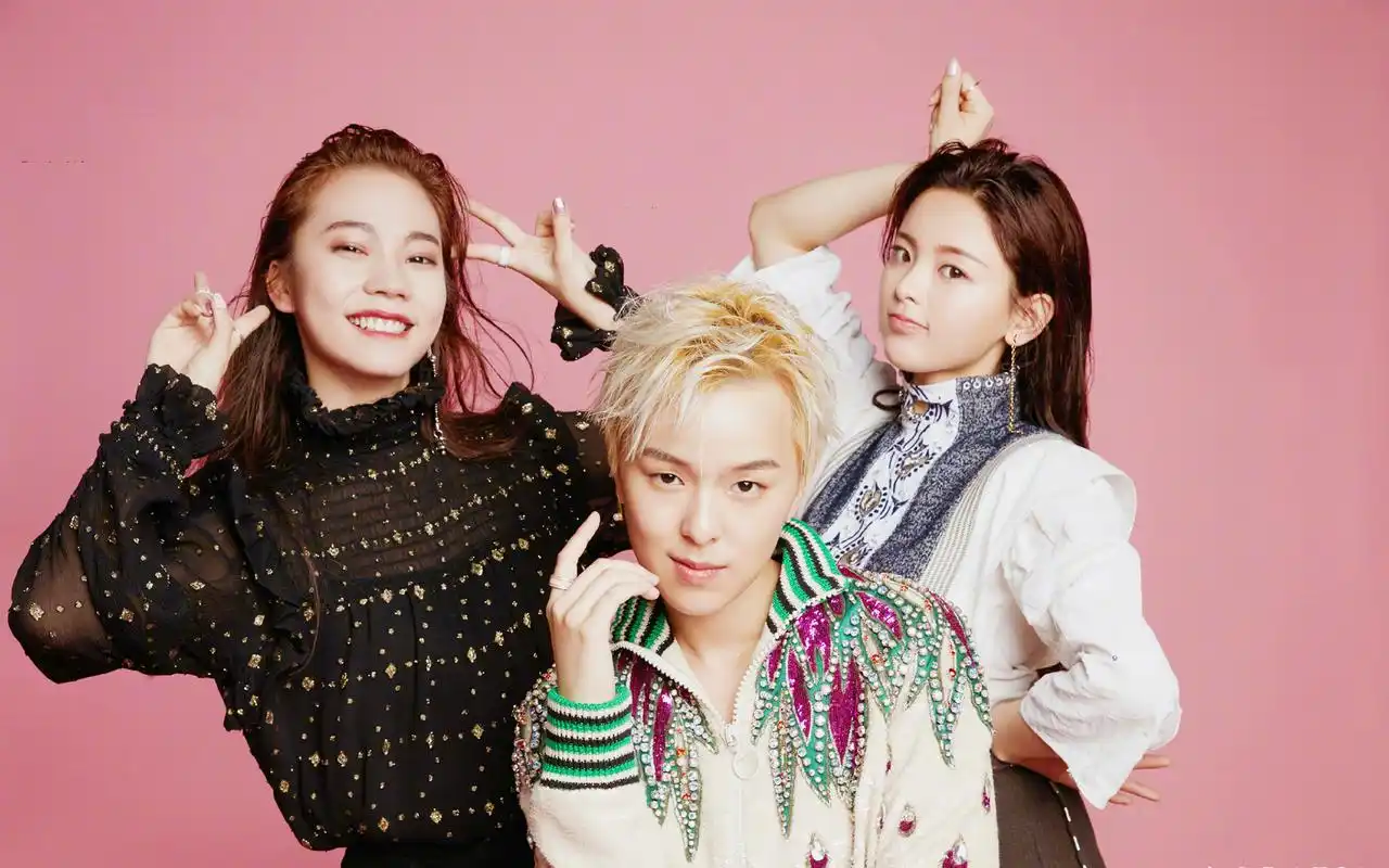 《创造101》选手时尚写真图片壁纸高清大图预览1920x1200_大陆明星