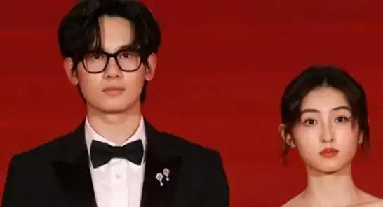 王源和女友李恩童分手黄子佼案件牵扯出未成年女性