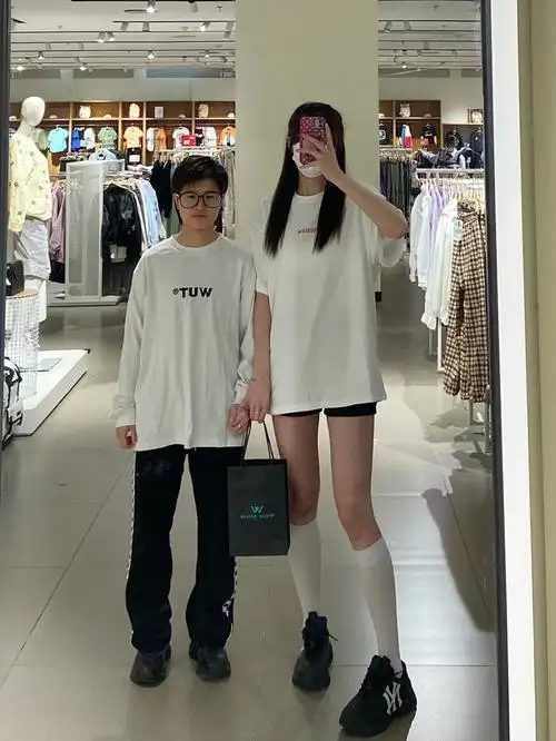 165185身高差情侣穿搭2夏日白色系好乖