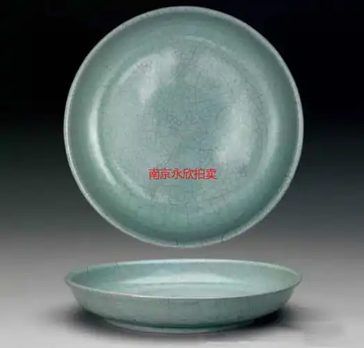 宋汝窑天青釉盘-北京故宫藏