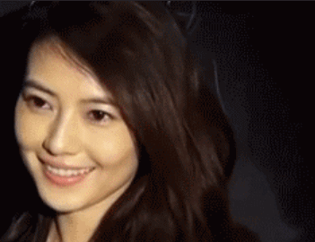 都在传高圆圆脸垮了,前几天露面的她是用熨斗除皱的吗?