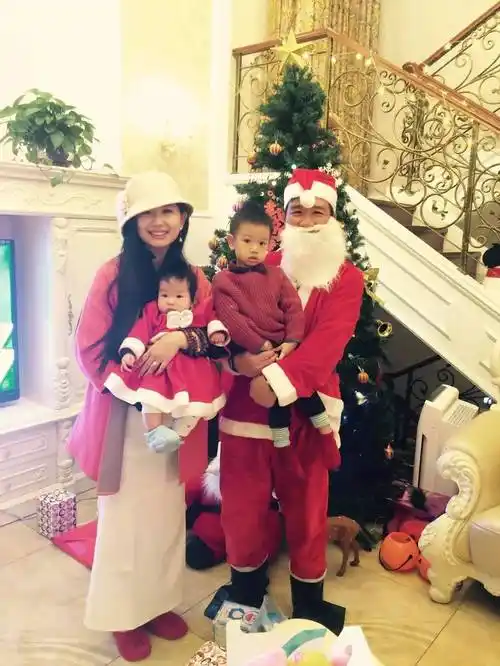 董思阳变身记:从"21岁美女总裁"到二胎妈咪