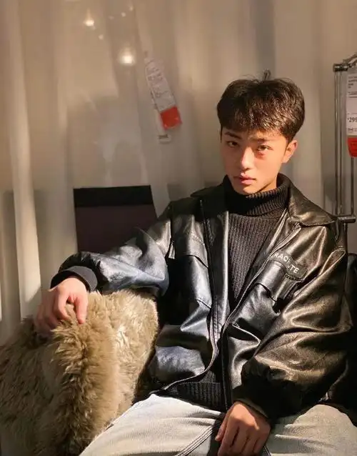 国风美少年学院风男孩2020届艺考生还有多少帅哥没被发现