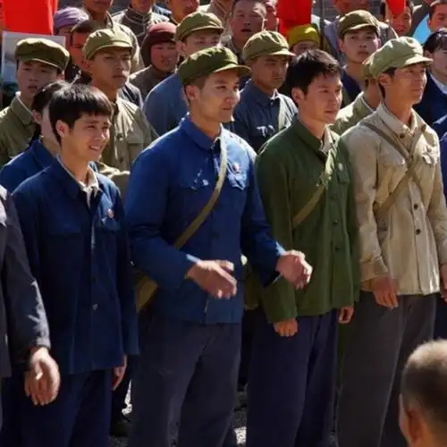 80年代怀旧服装女童大合唱群众老式灰色工人工厂民族服装