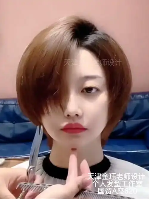 显气质适合圆脸的短发发型女生一定要尝试