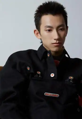 俞彬:沙漠里的温柔玫瑰