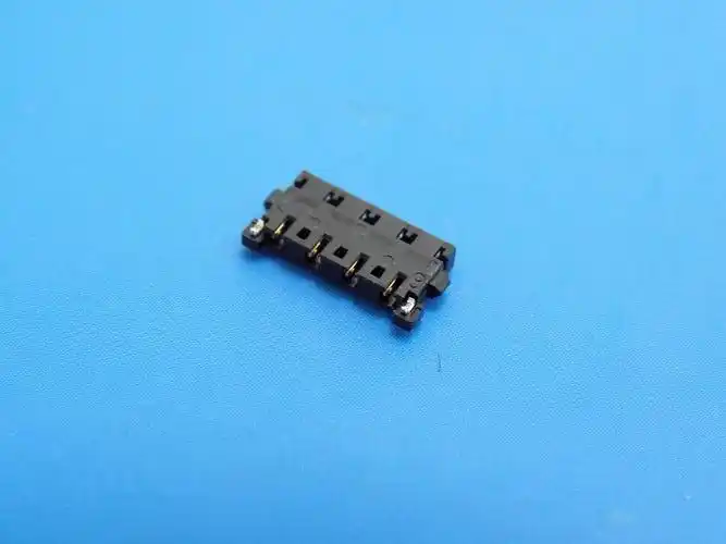 直销iphone 4s手机座子电池连接器软排线端子