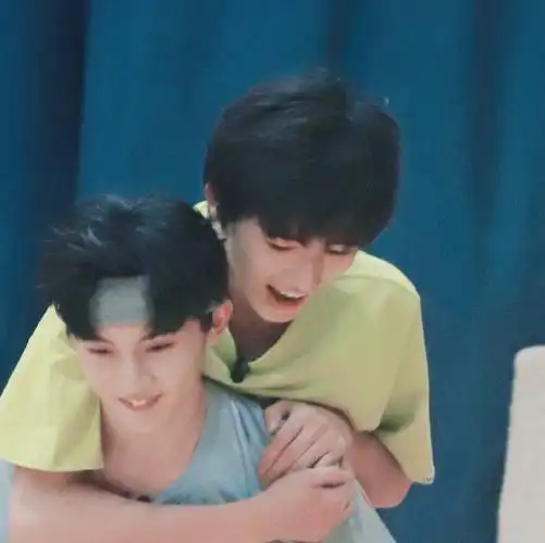 祺轩 马嘉祺宋亚轩 自截头像礼貌拿图