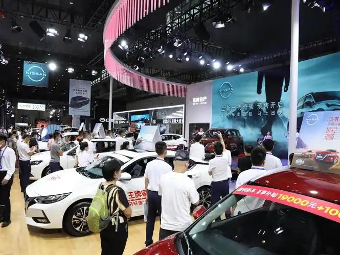 2021海南第一车展海口开幕为期4天云集近千款车型