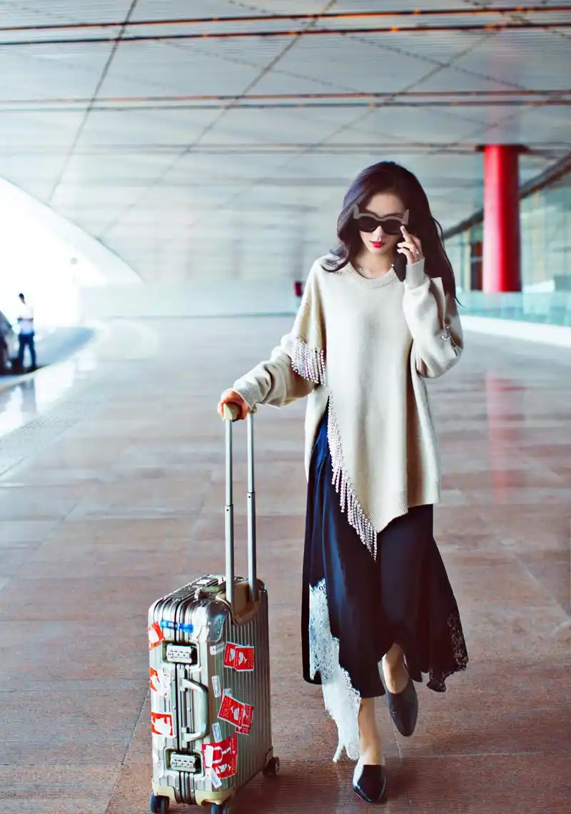 张予曦时尚随性机场照图片,明星,高清,时尚,美女明星,张予曦,机场照