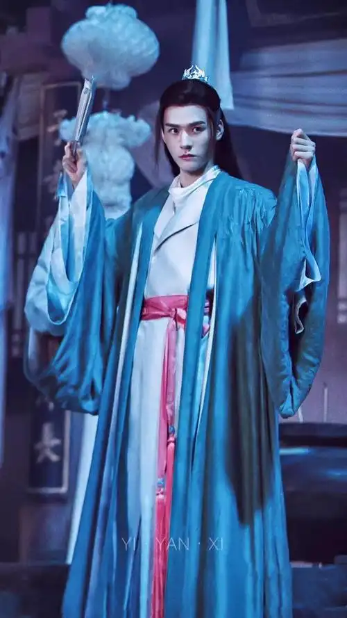 龚俊在《山河令》饰演鬼谷谷主温客行.