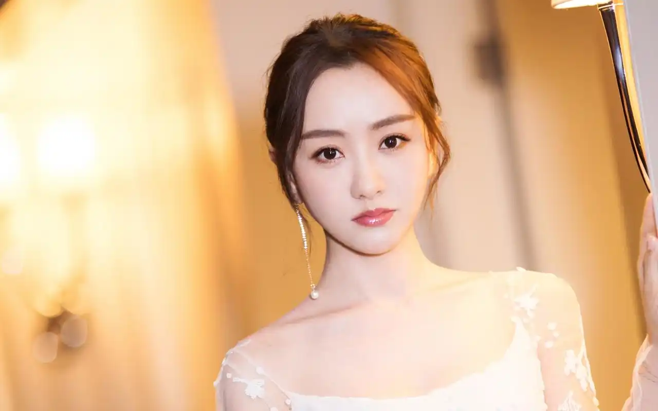 气质性感女神杨蓉时尚写真,高清图片,电脑桌面-壁纸族