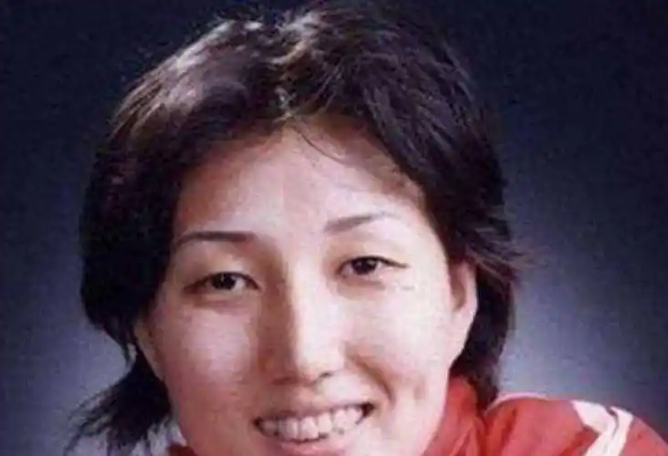 她曾是体育奥运冠军,退役后开饭店纹起大花臂,直到40