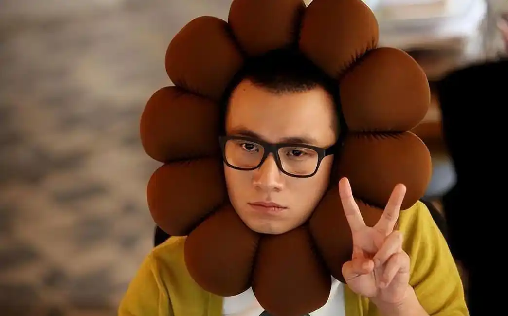 欢乐庆祝!马伊琍一家四口激动同框,女儿毕业瞬间感动万千!