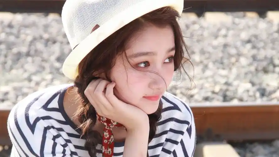 关晓彤演员气质美女明星明星风尚壁纸2