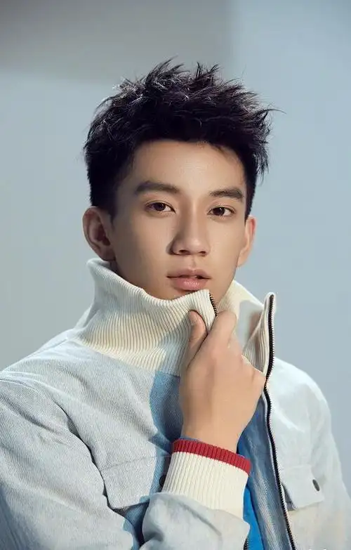 御赐小仵作萧瑾瑜是谁演的 萧瑾瑜扮演者王子奇资料 | 酷娱网