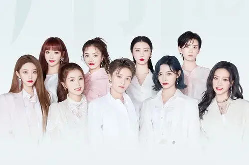 去年,人气爆棚的女团当属the9和硬糖少女,刘雨昕,虞书欣,许佳琪和希林