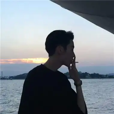 男生超拽抽烟霸气头像大全