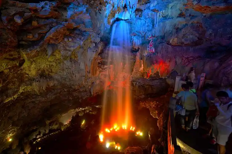 小学课本中的《双龙洞》,大自然的鬼斧神工,你去过吗?