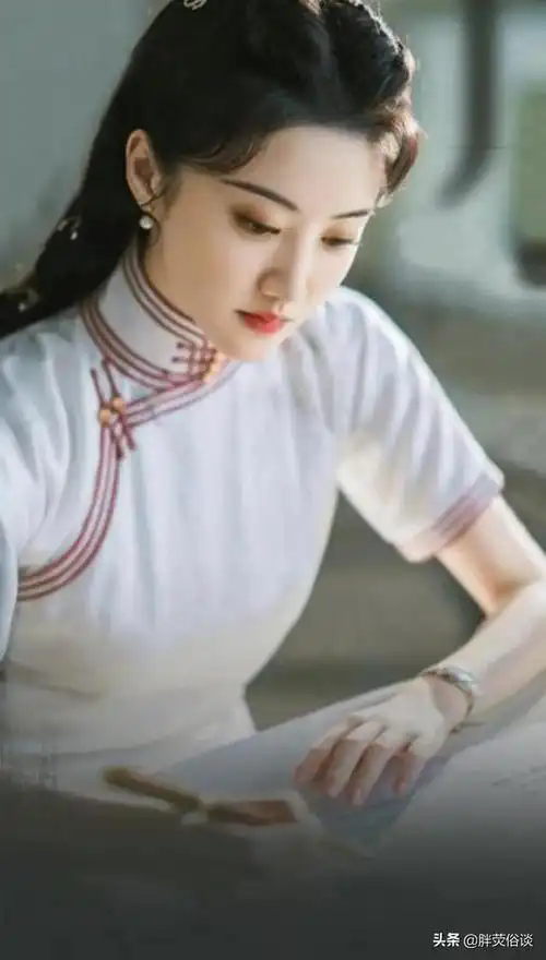 当旗袍遇上景甜最美司藤就诞生了哪个造型最让你心动