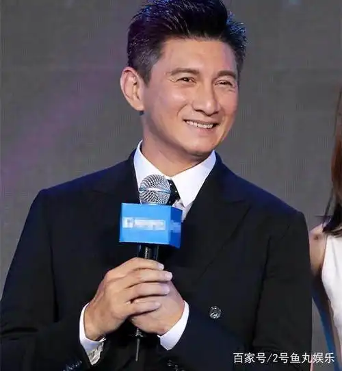 18岁28岁38岁48岁的吴奇隆越是好看的男人越容易老