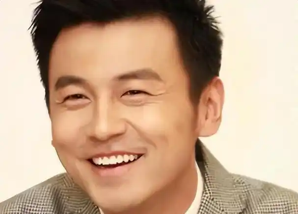 白玉兰后雷佳音获新身份,"草根"雷佳音和他因脾气差得来的爱情