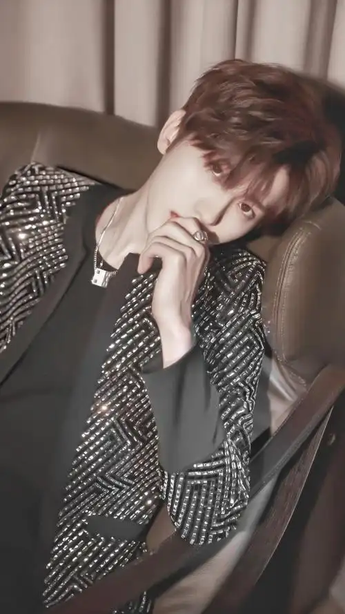 超帅的蔡徐坤壁纸美图,收藏起来吧!