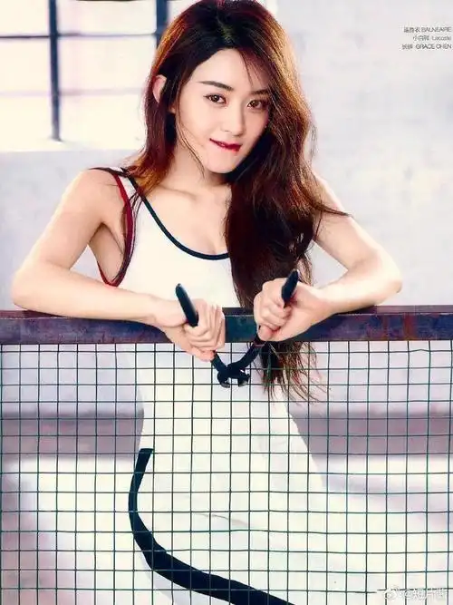 赵丽颖当年《男人装》突破性一面