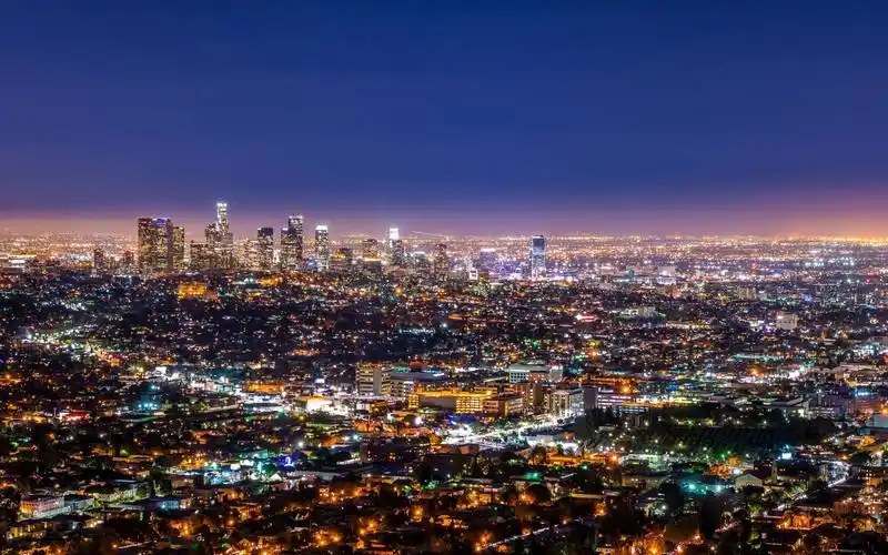 城市的夜景4k壁纸1680x1050分辨率下载,城市的夜景4k壁纸,高清图片