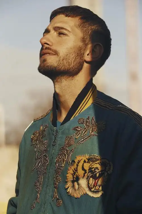 朱利安·莫里斯 julian morris的图片