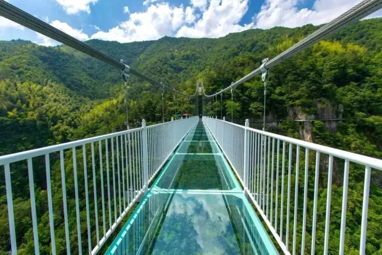 5d玻璃吊桥空降金堂,明日即可体验!另附四川42条旅游线路参考价清单