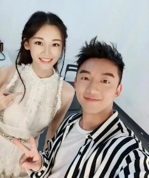 郑恺苗苗婚变风波升级!