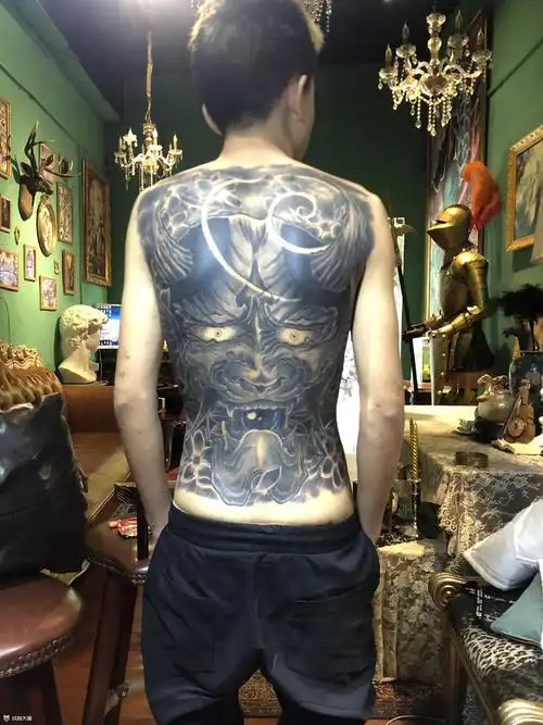满背班诺_纹身图案手稿图片_龙二tattoo art的纹身作品集