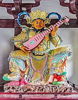 安徽省歙县宏村梓路禅寺四大天王雕像建筑景观