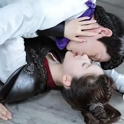 《传闻中的陈芊芊》赵露思丁禹兮头像