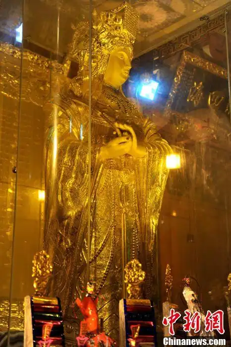 全球最大黄金妈祖金像开光323公斤纯金打造