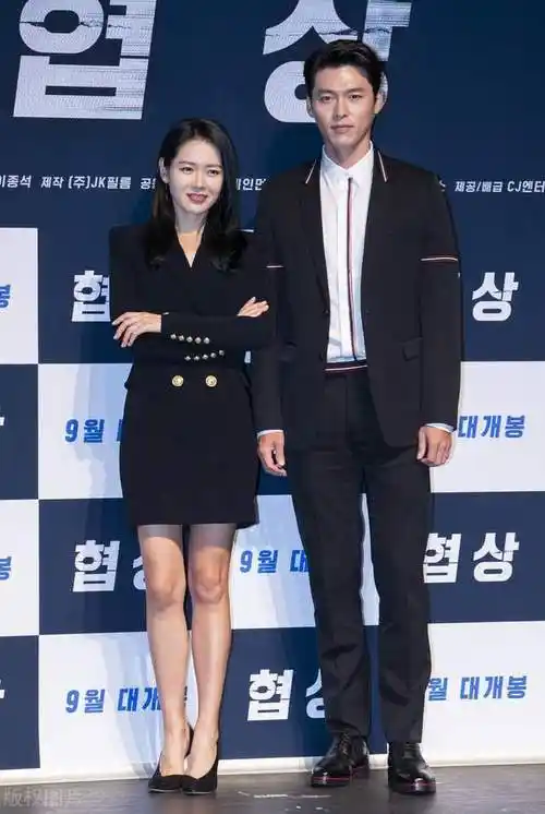 孙艺珍玄彬公开恋情盘点二人的同框造型果然是国民cp