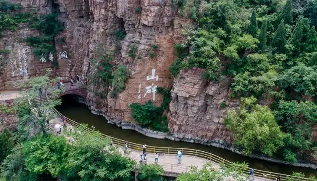 河南省林县红旗渠有多长?