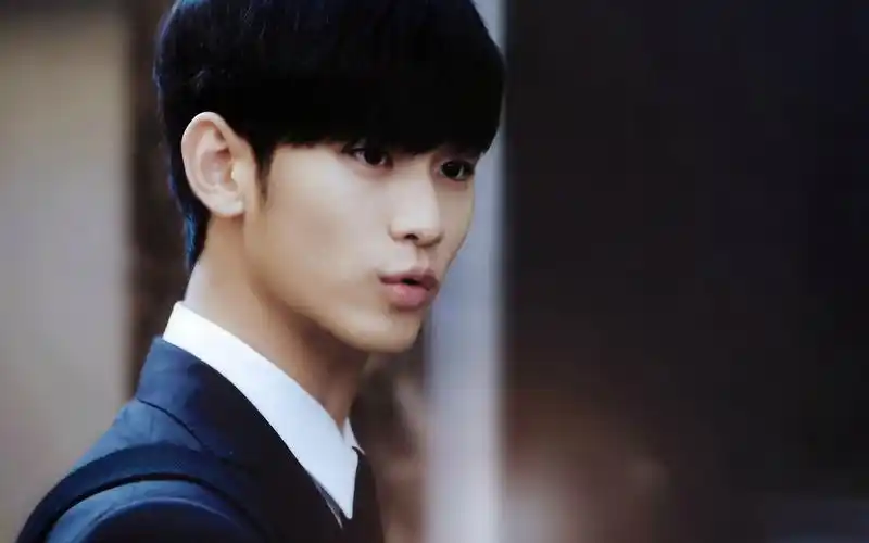 金秀贤韩国帅气男星1440*900桌面壁纸高清大图预览1440×900_日韩明星