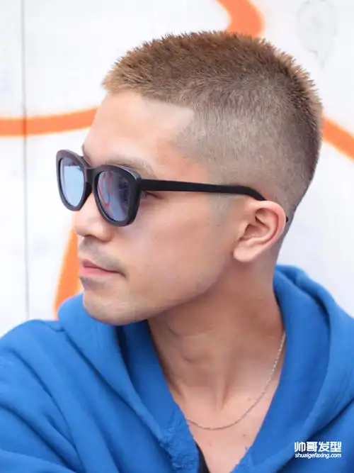 男生短发怎么剪好看男生超短的发型图片