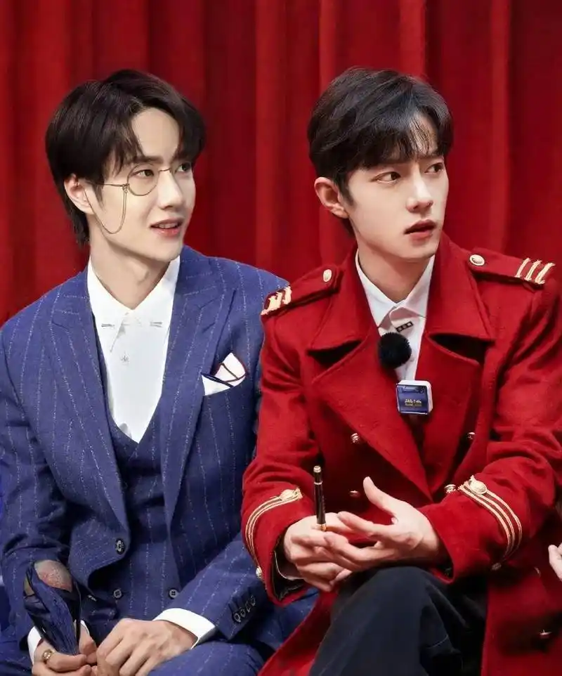 还是从《陈情令》开始认识肖战和王一博的,都不记得有多久没看到这