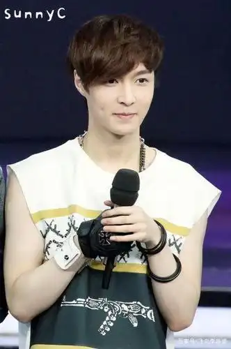 张艺兴:一个用实力打破老一辈对流量定义的偶像