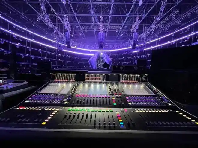 中国好声音巅峰之夜揭开现场舞台的真面目