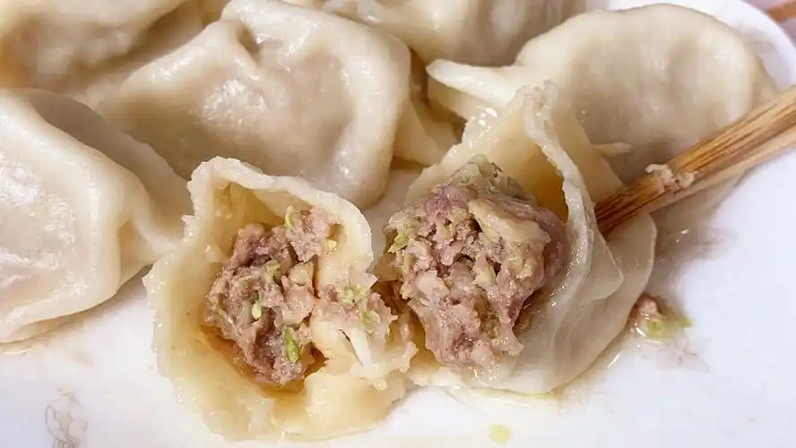 白菜饺子,有人焯水有人直接包,全不对!教你正确的做法,太香了