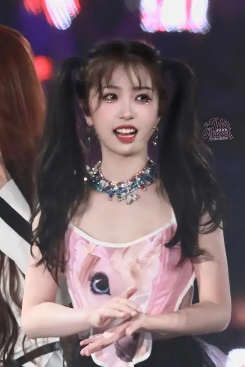 #虞书欣在演唱会上哭了##今日星拍放送##虞书欣南京演唱会#